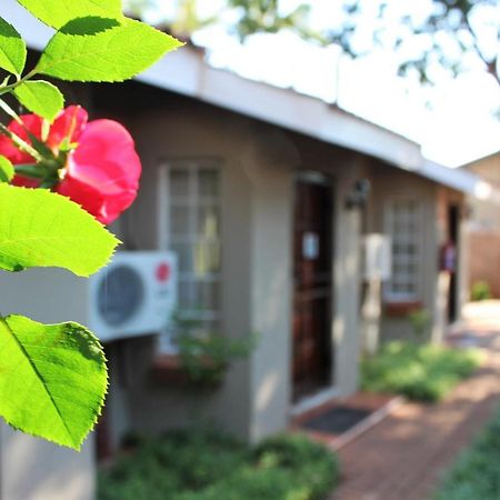 Ngwenya Boutique Hotel Lephalale Екстер'єр фото